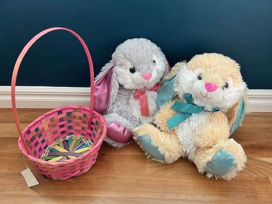 BNWOT Easter Bunnies & Basket