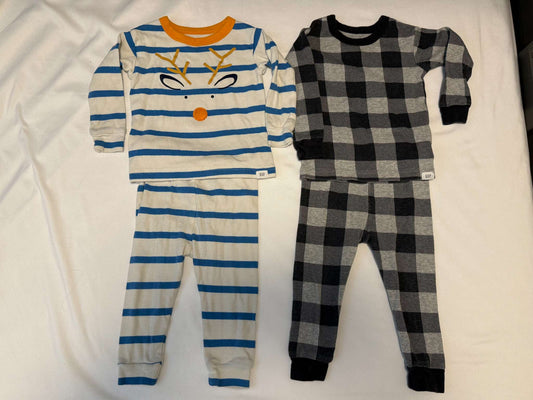 Baby Gap Holiday PJs size 12-18m (organic cotton), Kids 18 Month (12-18M)