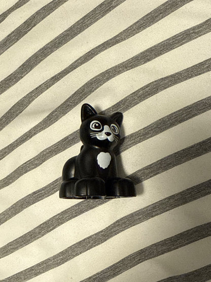 My First Minnie Build + Minnie's Birthday Party Duplo sets