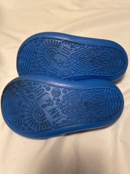 Jan and Jul water shoes - size 7 *fit small*, Shoes 7 (Walkers:12-24 mth)