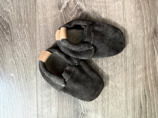 Heyfolks size 5, Shoes 5 (Walkers:12-24 mth)