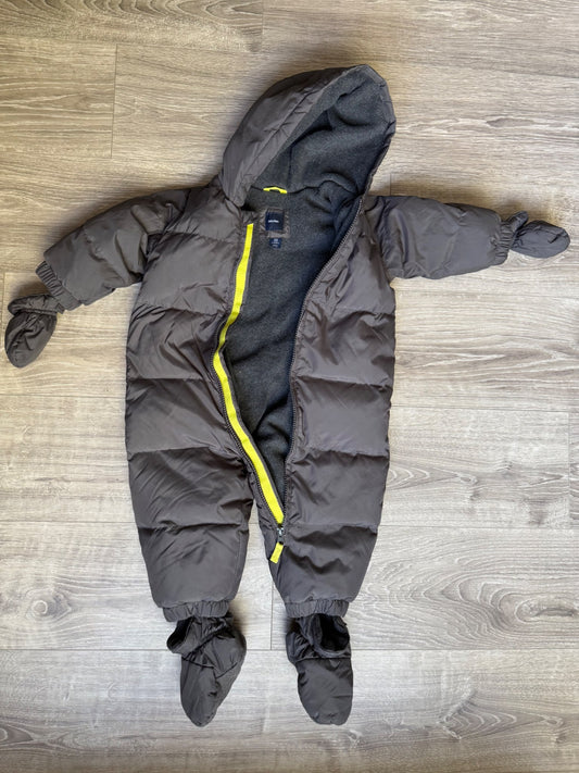 Baby Gap snowsuit 12-18m, Kids 18 Month (12-18M)