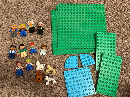 Various Duplo Base Plates & Figures