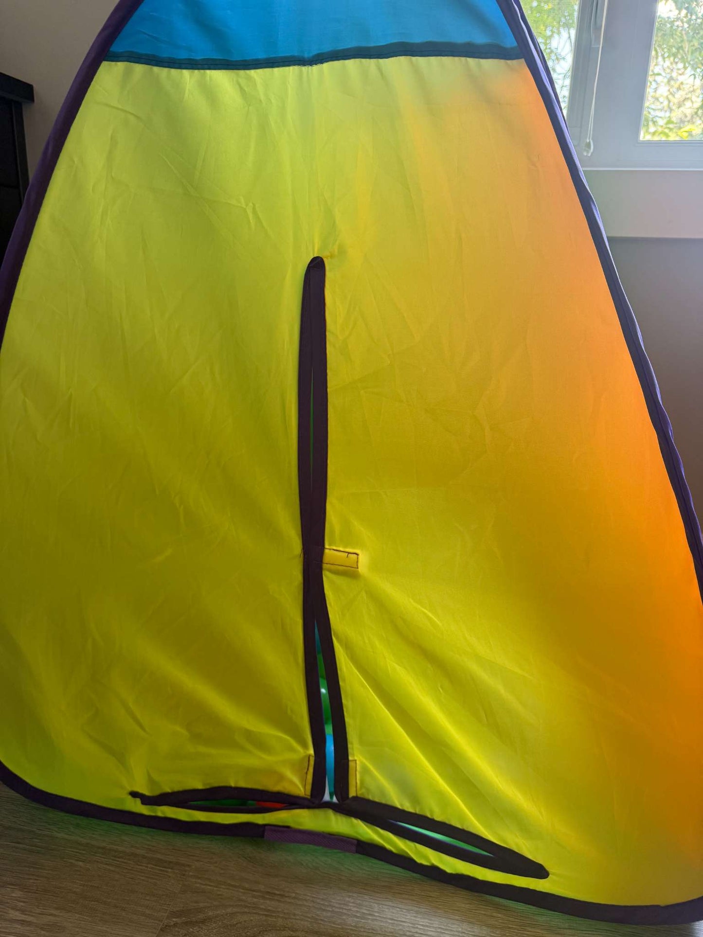 Pop-up Play Tent/Ball Pit