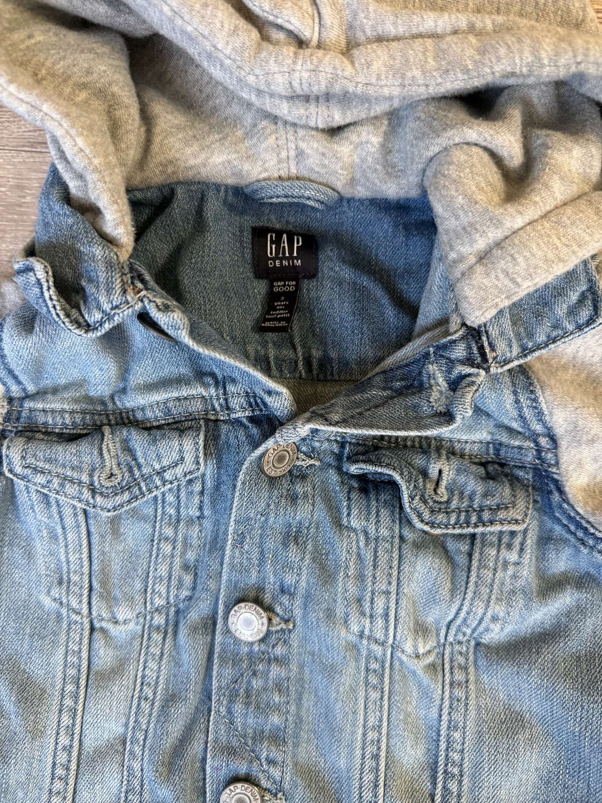 Baby GAP jean jacket 2T, Kids 2T