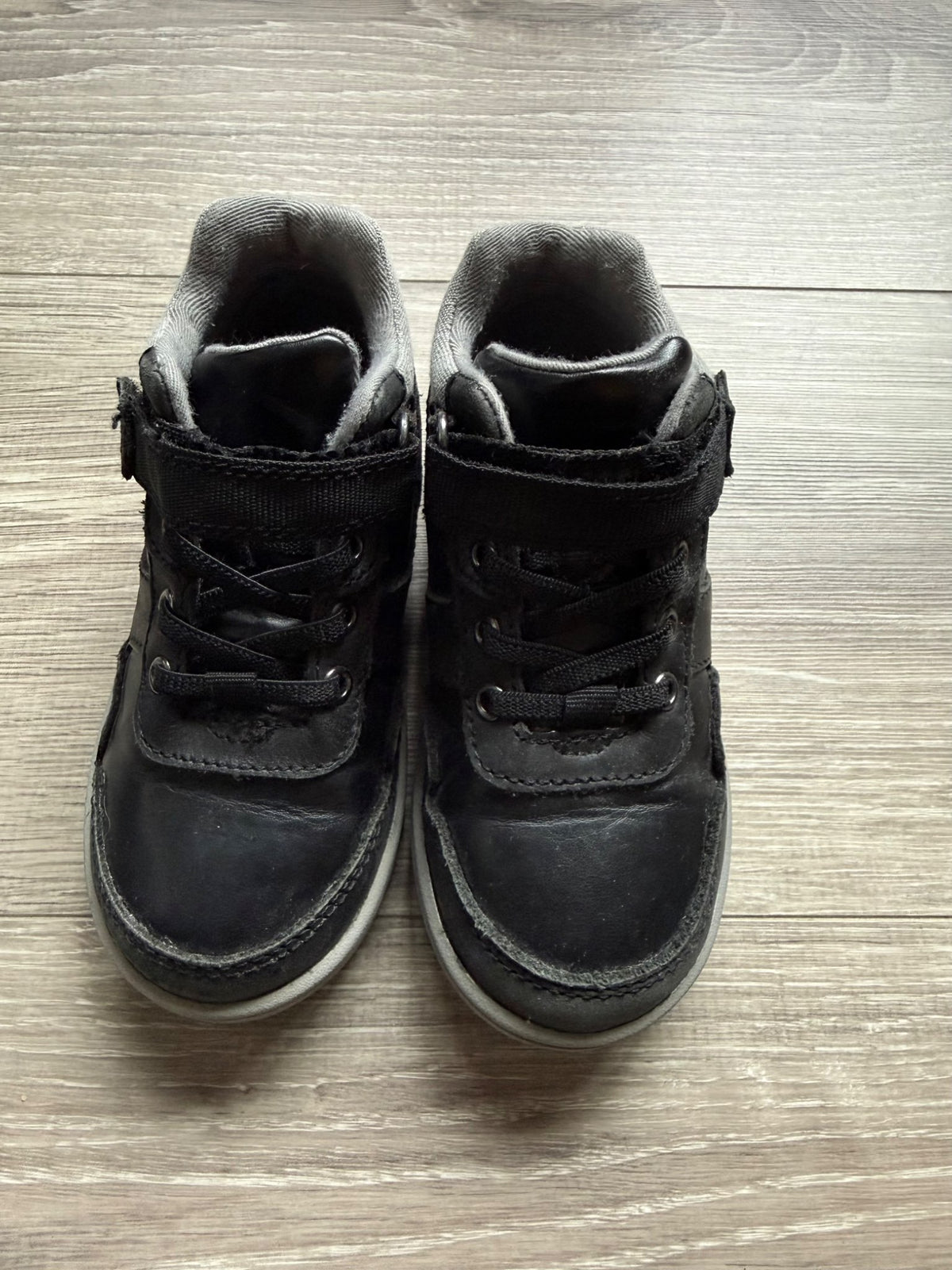Stride Rite Ryker shoes size 7.5; MSRP $60+, Shoes 7.5 (Toddler:2-4yr)