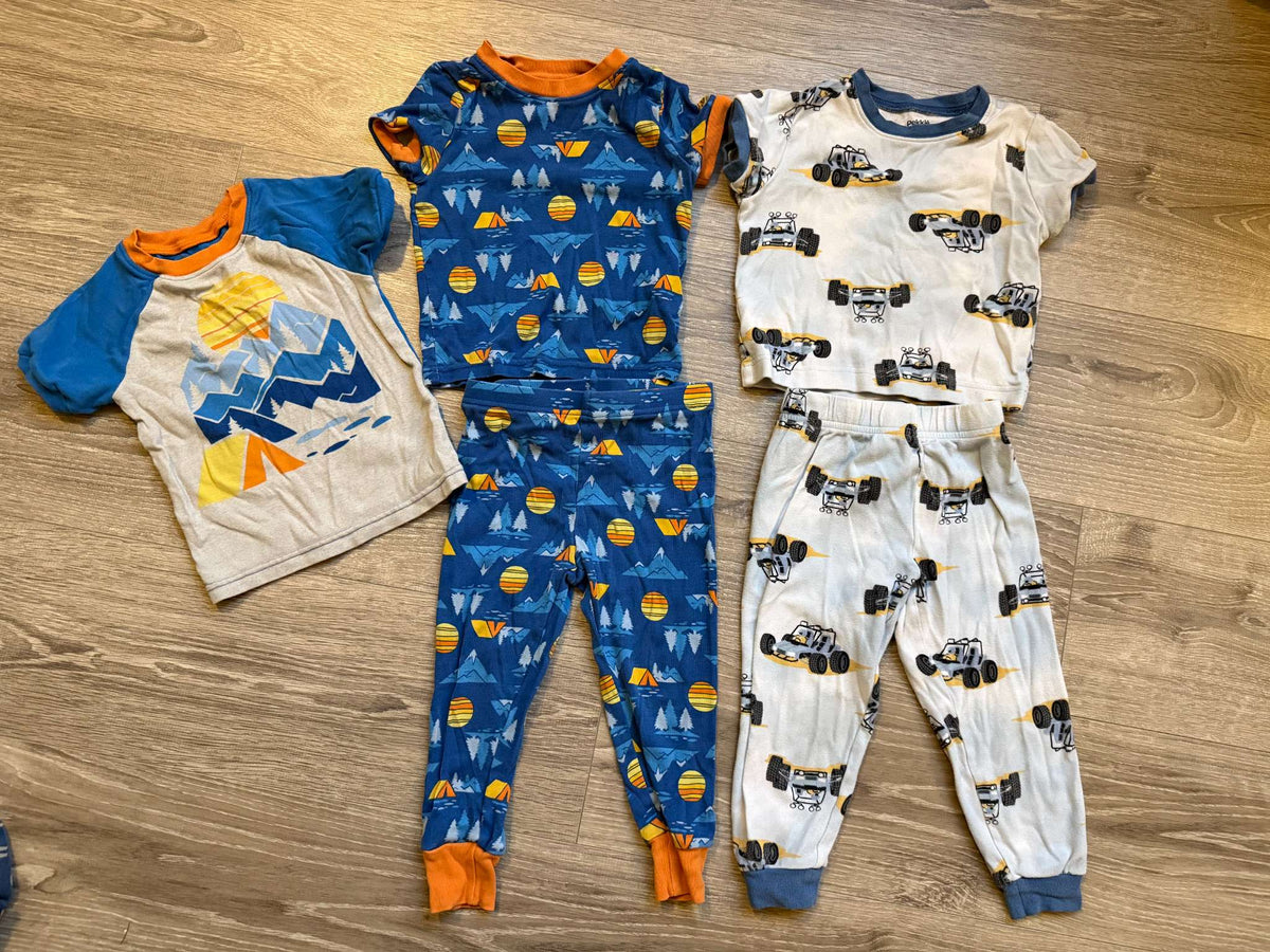 Pekkle/Kirkland cotton PJs size 2T, Kids 2T