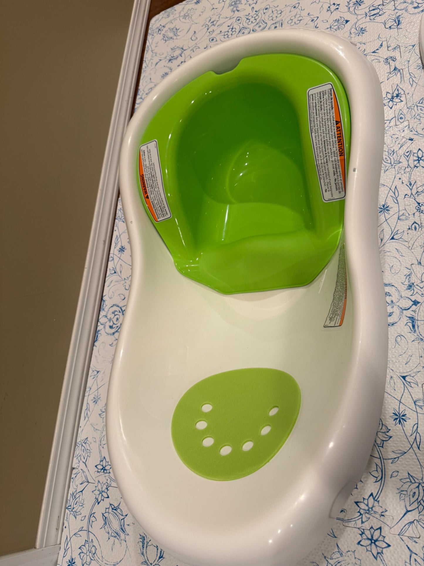 Fisher-Price Baby to Toddler Bathtub