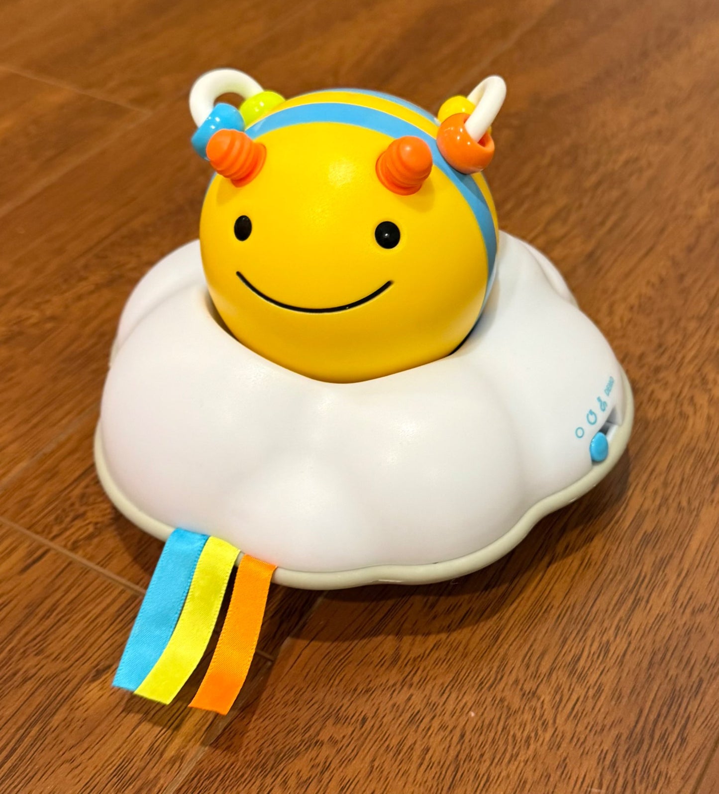 Skip Hop Follow-Crawl Bee Toy