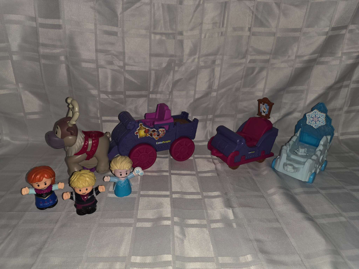 Frozen toy set