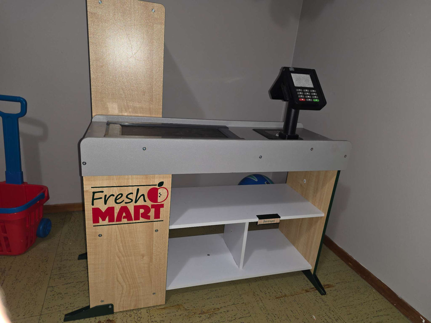 Fresh mart grocery store
