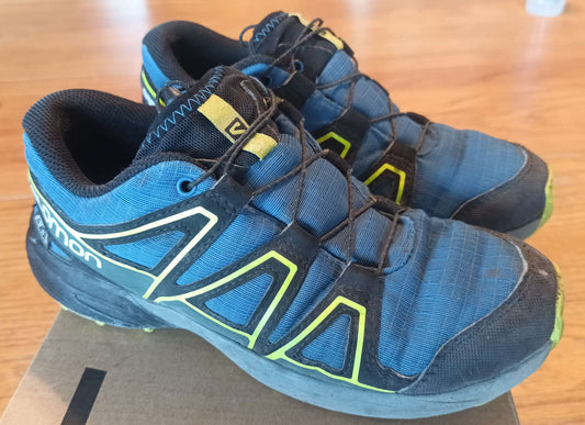 Salomon Speedcross Waterproof Hiking Runners - size 3 youth, Shoes 3 (Kids:4-8yr)