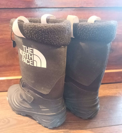 The North Face Snow Boots - size 6 youth (big kids), Shoes 3 (Kids:4-8yr)