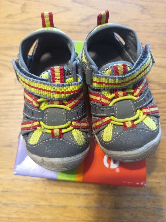 Stride Rite - Baby Riff Sandals - toddler size 4, Shoes 4 (Baby: 0-12 mth)