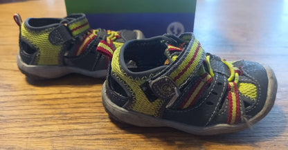 Stride Rite - Baby Riff Sandals - toddler size 4, Shoes 4 (Baby: 0-12 mth)
