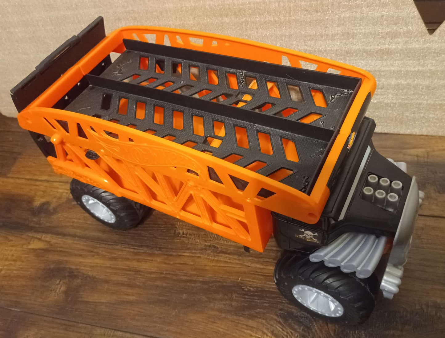 Hot Wheels - Monster Truck Hauler Carrier