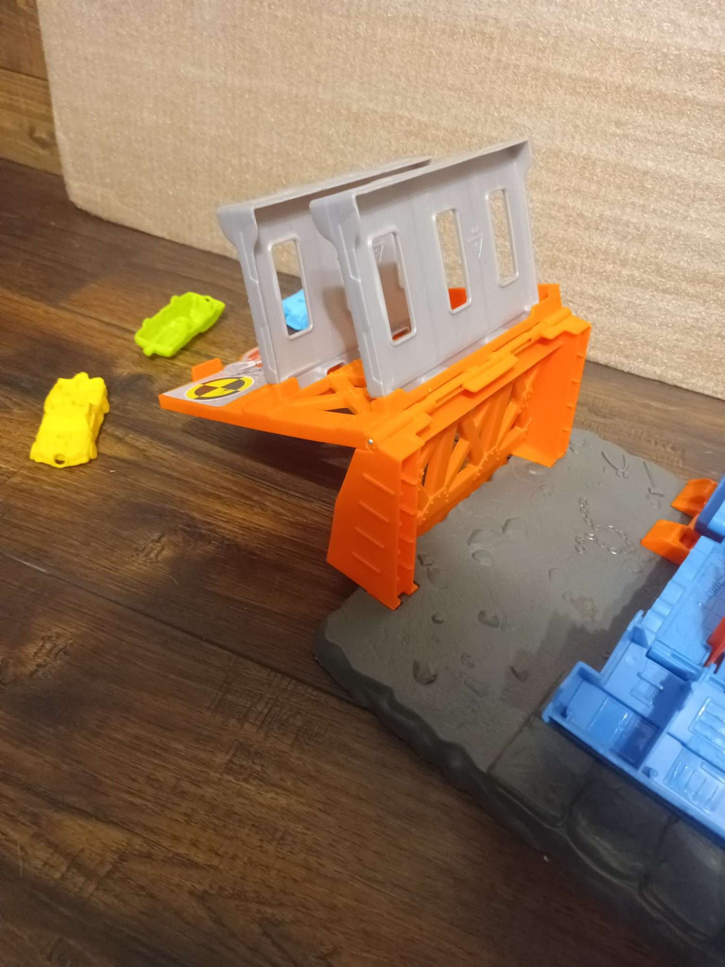 Hot Wheels - Monster Truck Demo Derby Playset