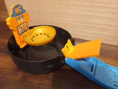 Hot Wheels - Monster Truck Stunt Tire Playset