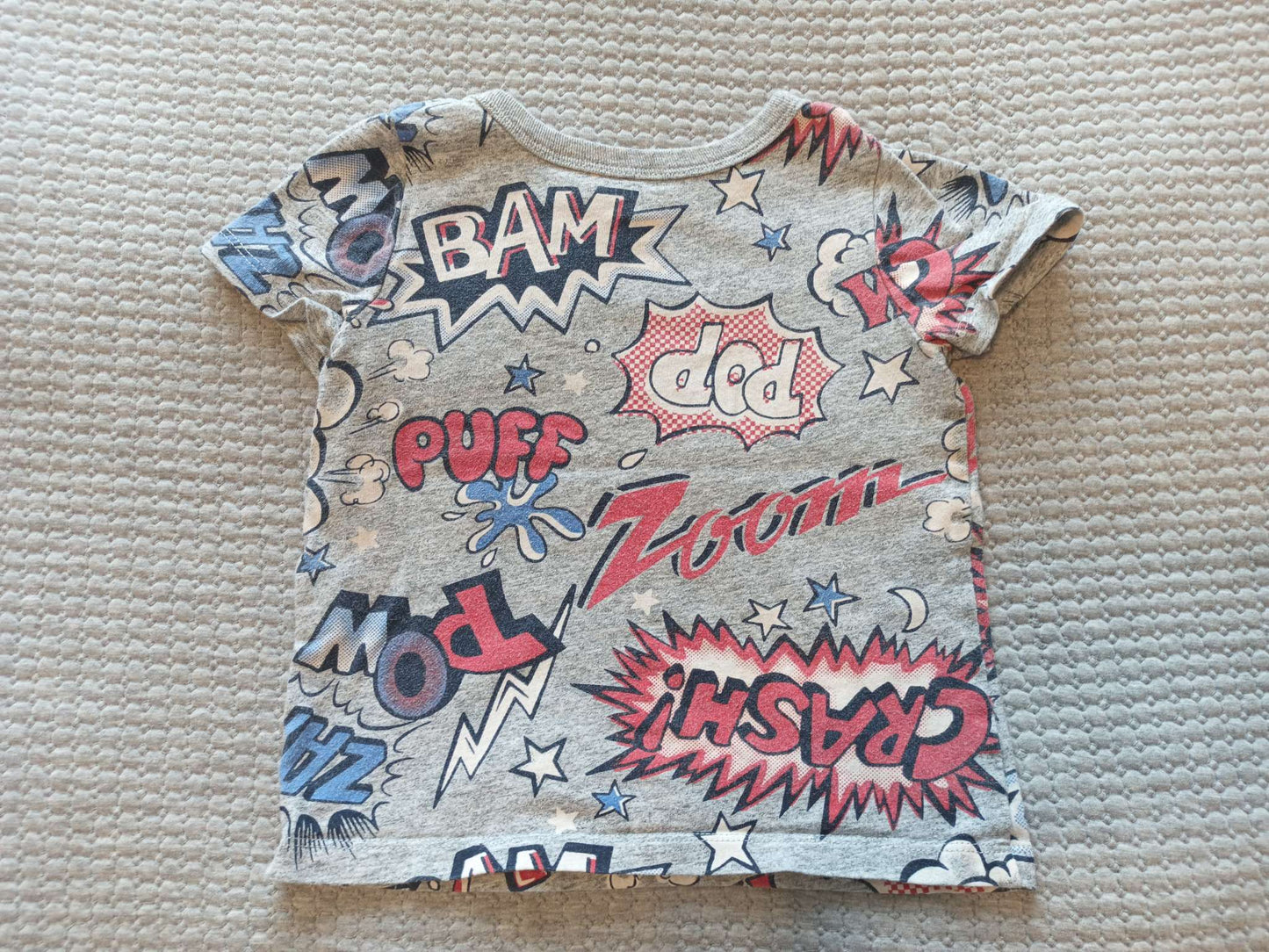 Old Navy DC Comics T-shirts - size 18-24 month, Kids 24 Month (18-24M)