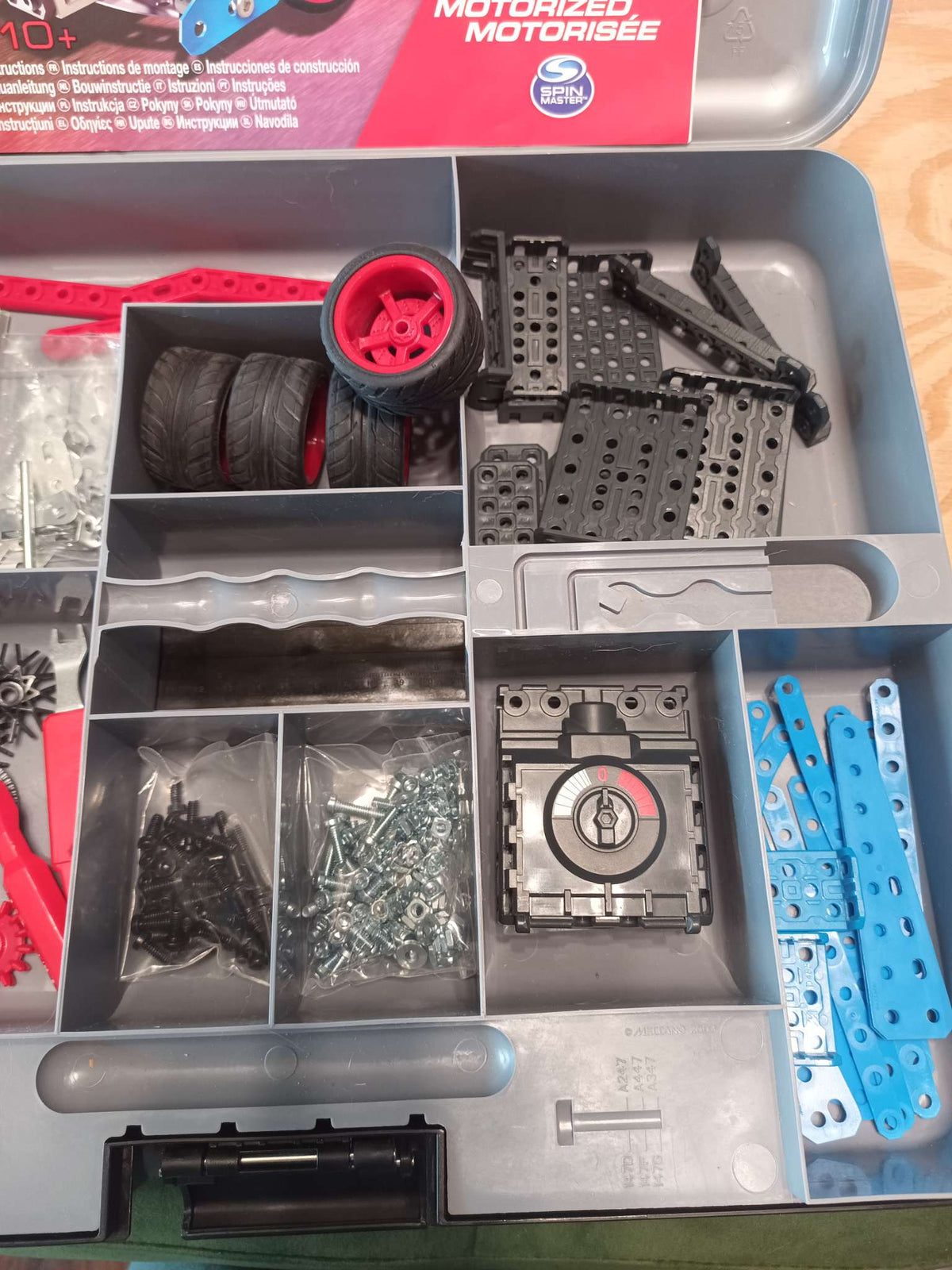 Meccano Championship Race Car - 27in1 Build Set #19205