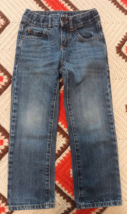 Children's Place & Oshkosh Boys Straight Leg Jeans - size 5R, Kids 5/5T