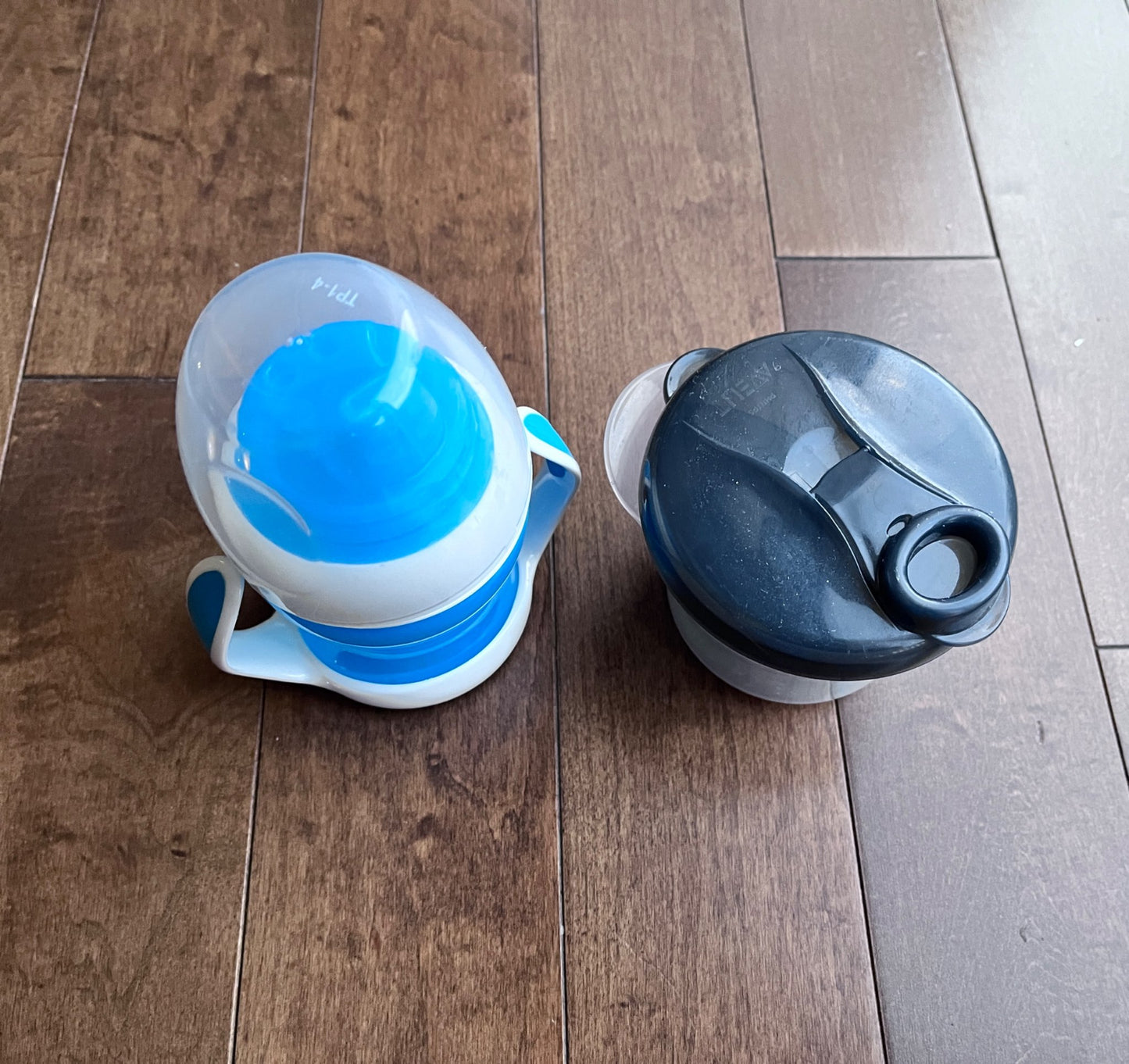 Sippy cup/formula dispenser
