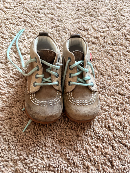 Kickers shoes, Shoes 5 (Walkers:12-24 mth)