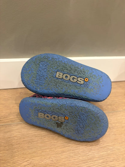 Bogs Size 6, Shoes 6 (Walkers:12-24 mth)