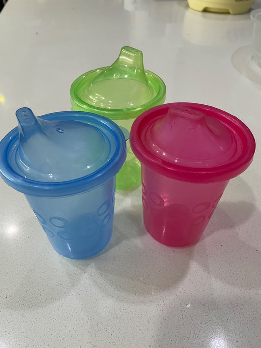 Baby sippy cups