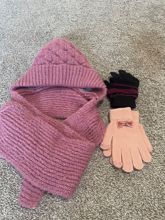 Girls winter accessories