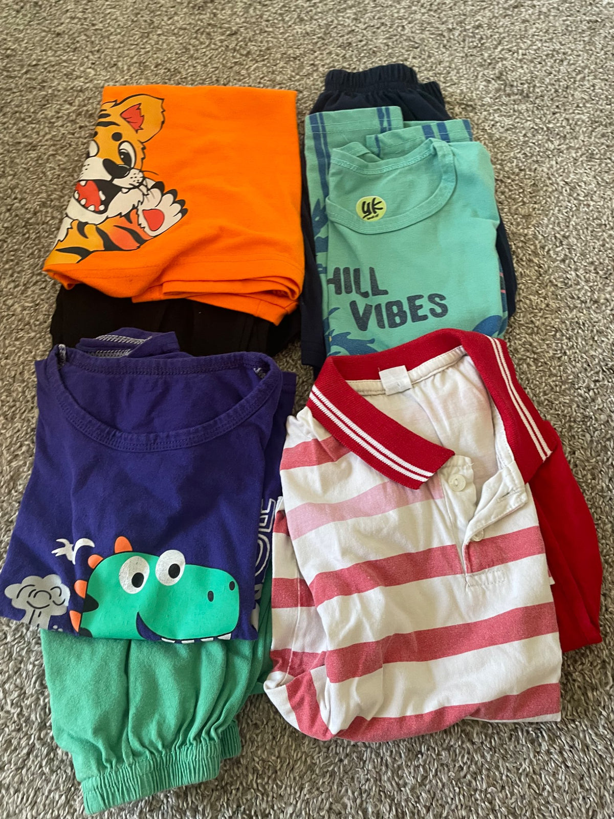 Boy Tshirt and shorts pairs, Kids 3T