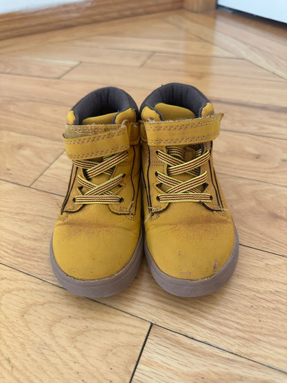 Yellow Boots (Size 7), Shoes 7 (Walkers:12-24 mth)