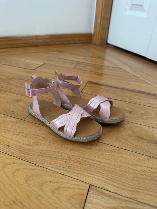 Strappy Sandals (Size 9), Shoes 9 (Toddler:2-4yr)