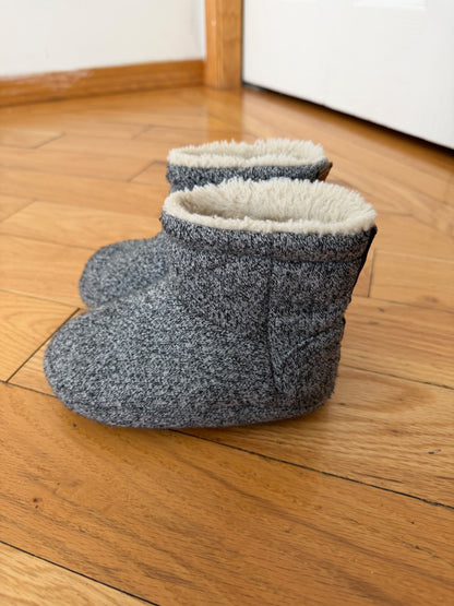 Boot Slippers (Size 7/8), Shoes 7 (Walkers:12-24 mth)