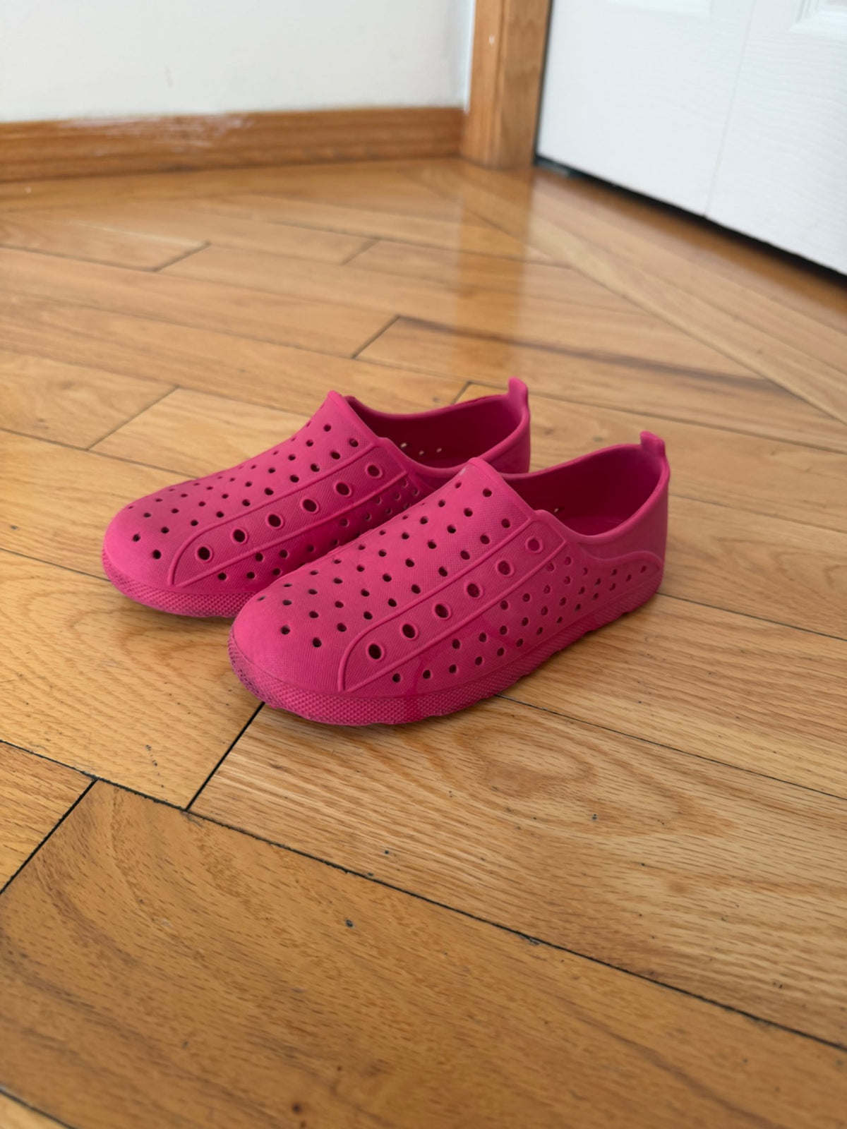 Pink Water Shoes (Size 9/10), Shoes 9.5 (Toddler:2-4yr)