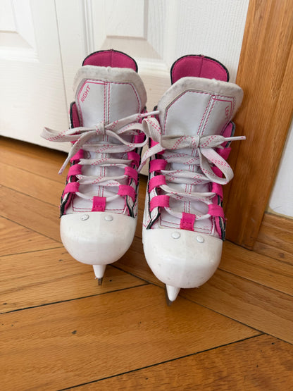 Pink/White Bauer Skates (Retail Price $75), Shoes 9 (Toddler:2-4yr)