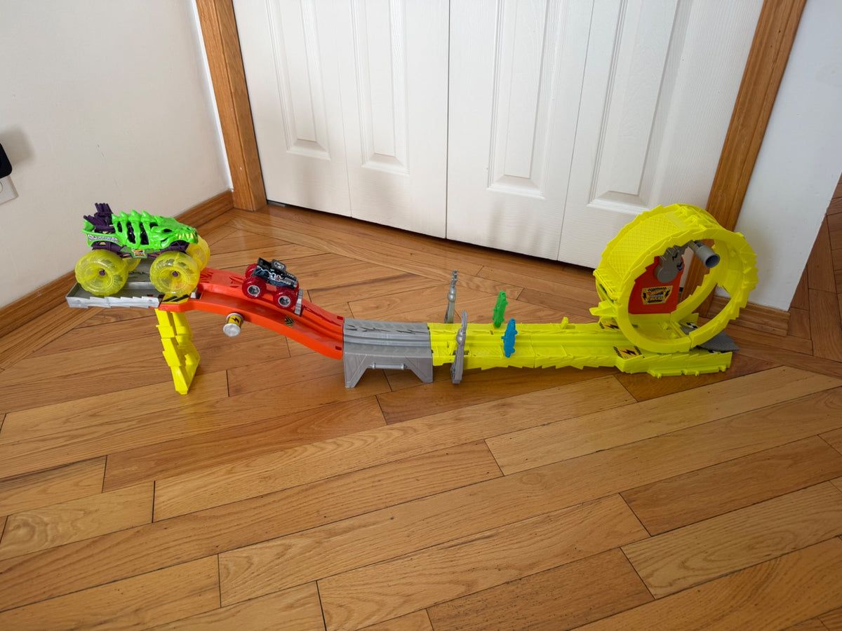 Hot Wheels Monster Truck Track (Retail Price $60)