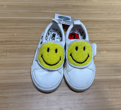 SmileyWorld Happy Face Shoes, Shoes 5 (Walkers:12-24 mth)