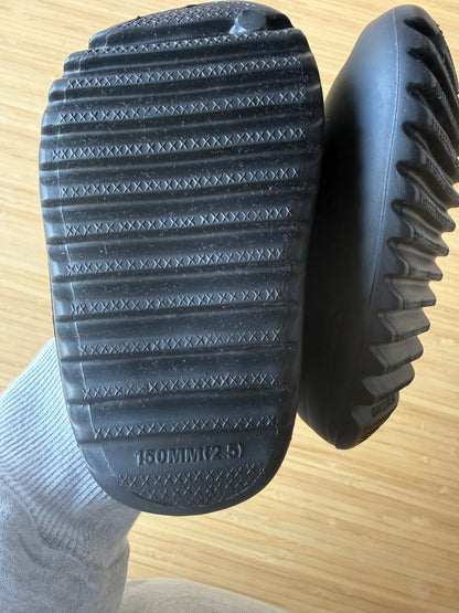 Black Strap Sandals, Shoes 8 (Toddler:2-4yr)