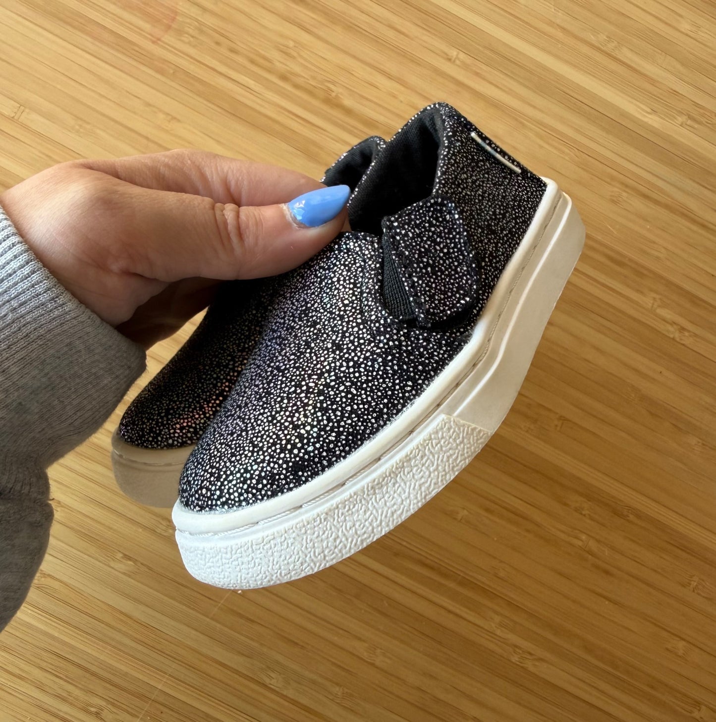 Toms Holographic Velcro Sneakers, Shoes 5 (Walkers:12-24 mth)