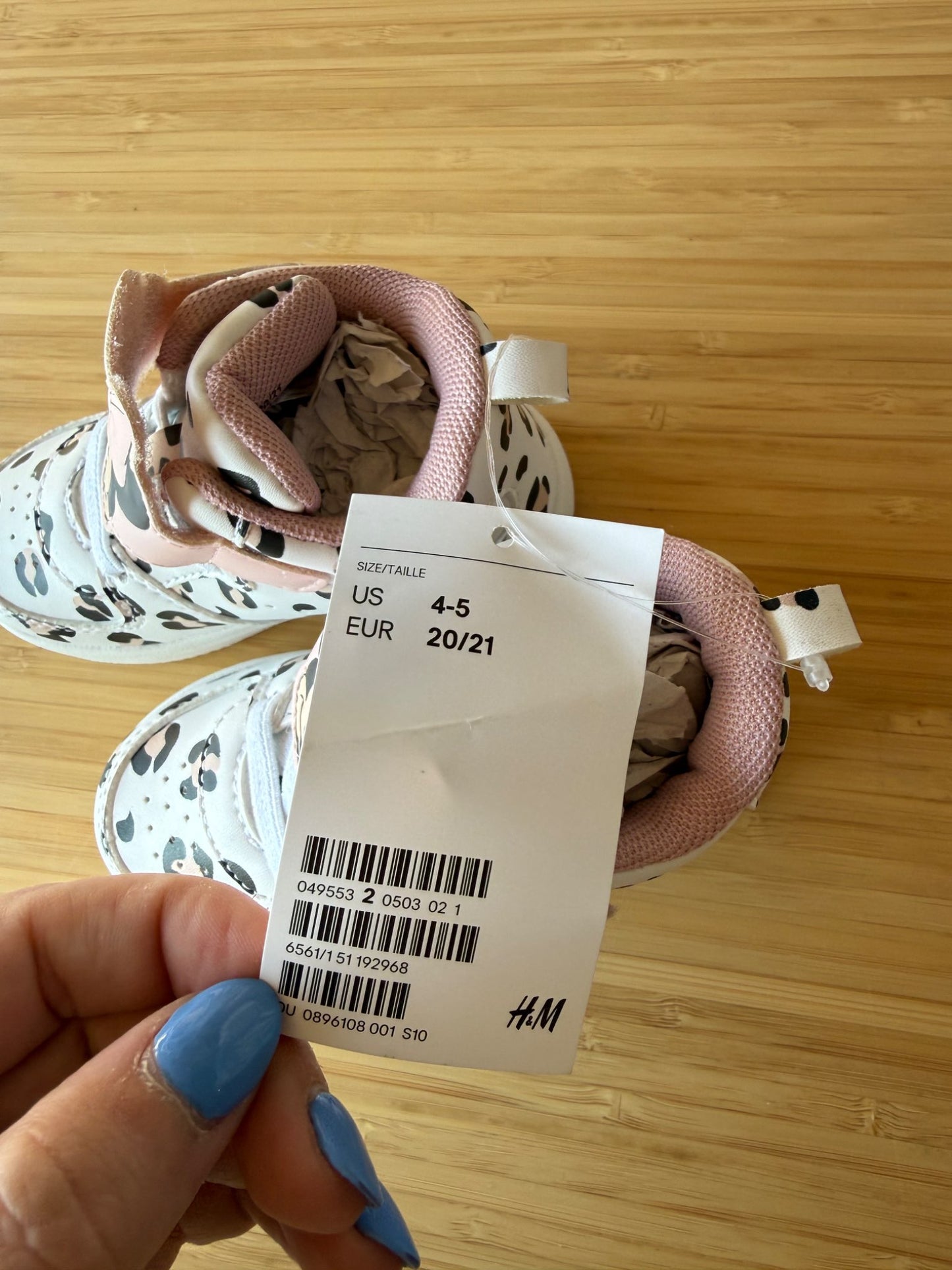Minnie Mouse H&M Sneakers, Shoes 5 (Walkers:12-24 mth)