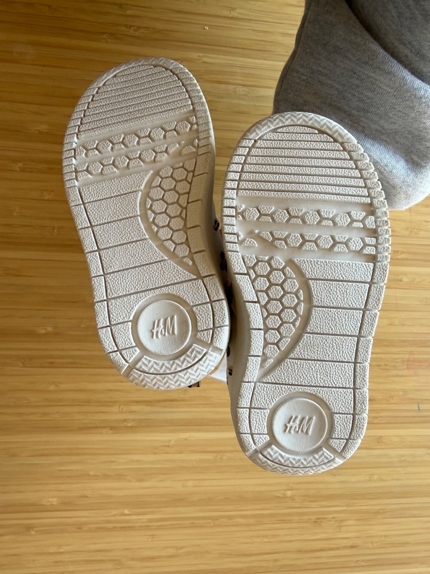 Minnie Mouse H&M Sneakers, Shoes 5 (Walkers:12-24 mth)