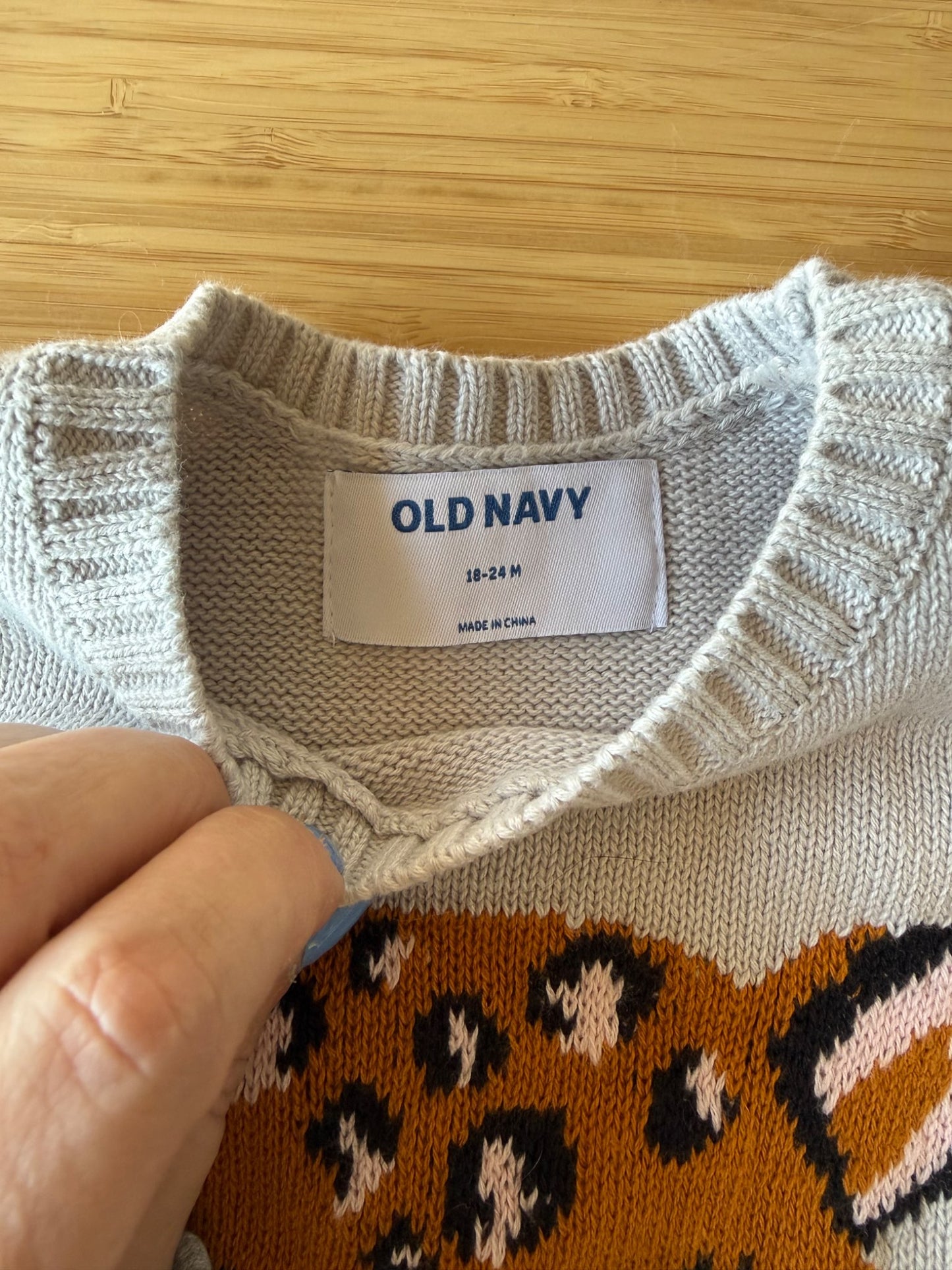 Old Navy Grey Leopard Sweater, Kids 24 Month (18-24M)