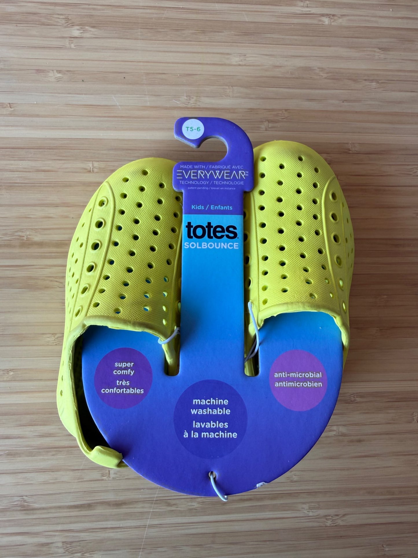 Totes Slip on Shoes, Shoes 6 (Walkers:12-24 mth)