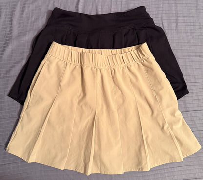 2 Abercrombie Kids Skorts Size 9/10, Kids 10 (medium)