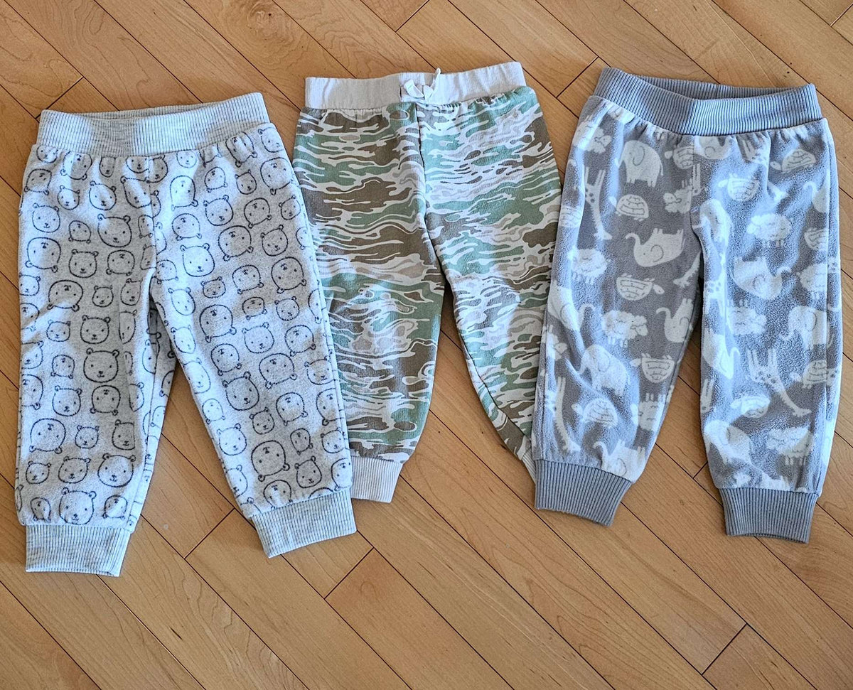 Bundle of Baby Boy Animal Print Bottoms 12m, Kids 12 Month (9-12M)
