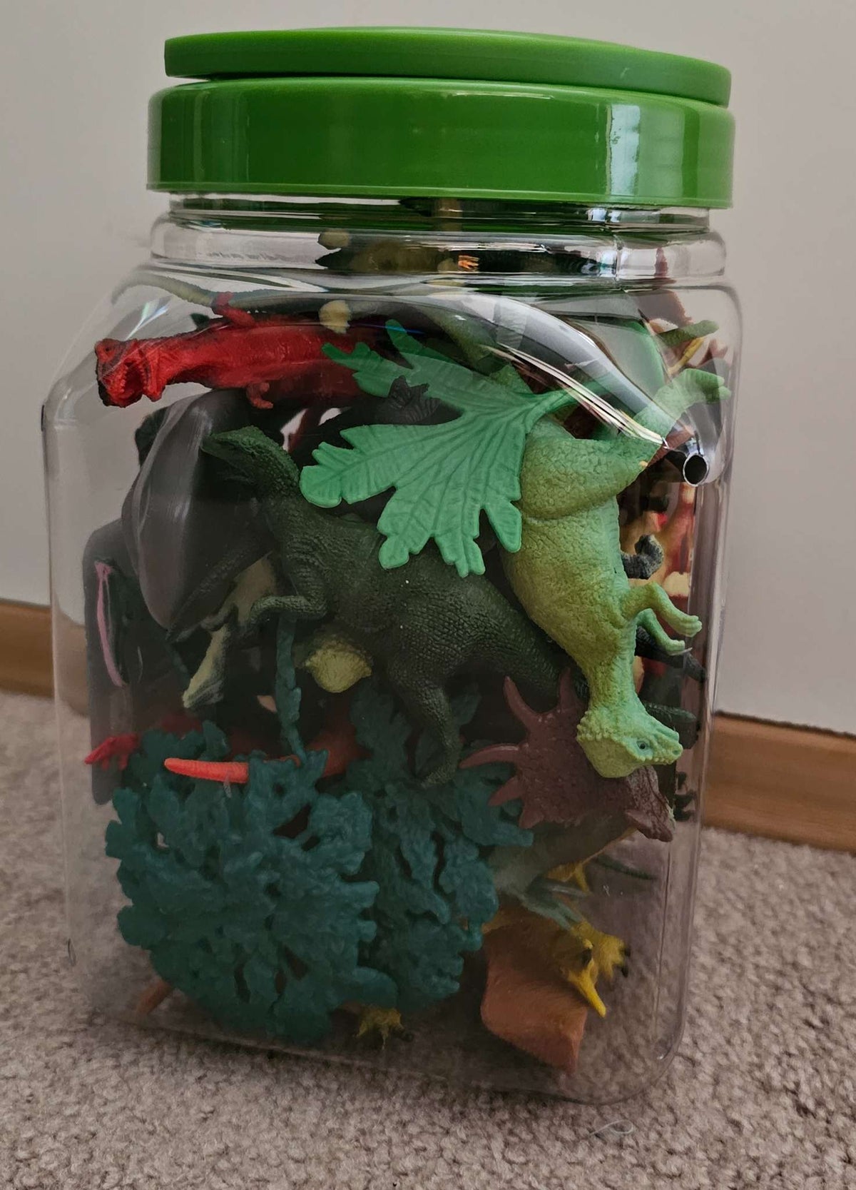 Big Bucket of Dinosaurs- 40 pieces