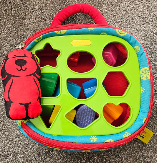 Montessori-inspired Take-Along Shape Sorter 9m+