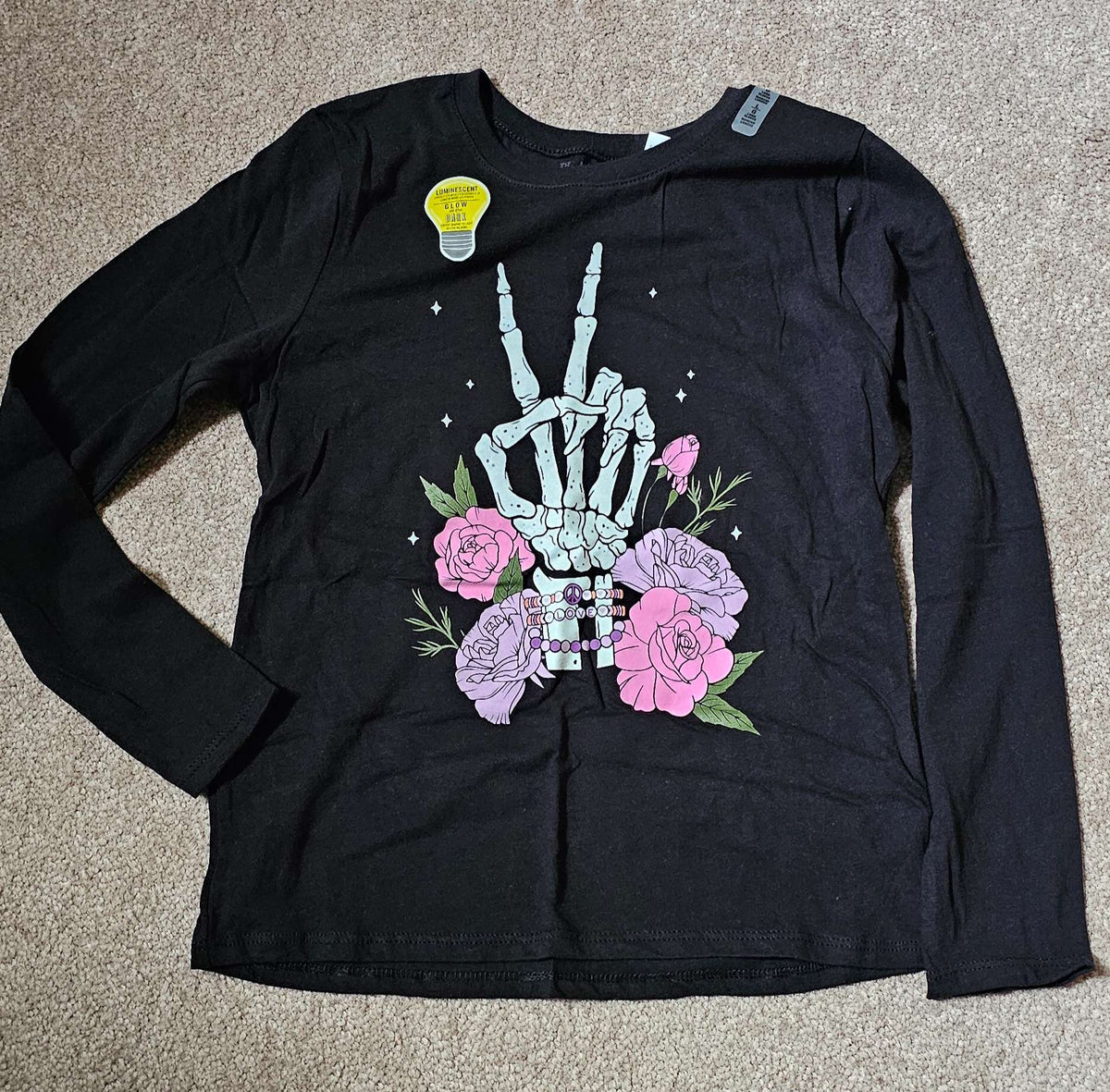 [NEW] Girls Large Glow-in-Dark Skeleton Hand LS Shirt, Kids 10