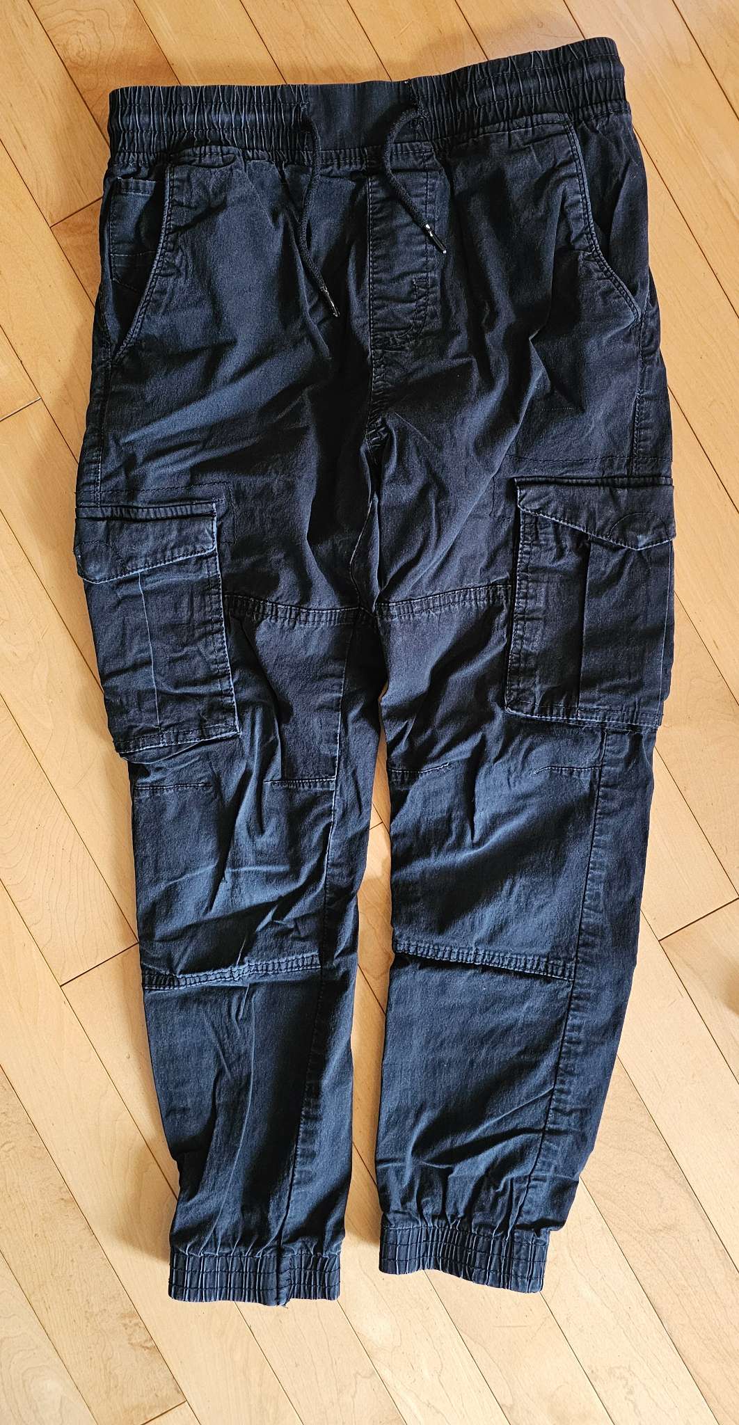 Black Cargo Style Joggers size 10, Kids 10
